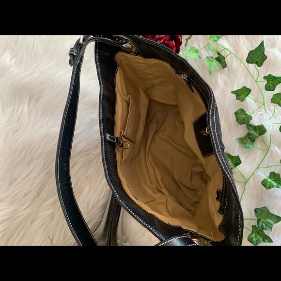 Women's Medium Soulder Purse - Picture 4 of 12